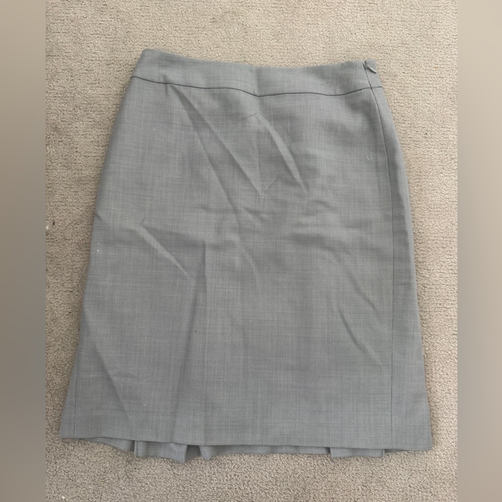 Ann Taylor Classic Gray Pencil Skirt - Women's Professional Skirt